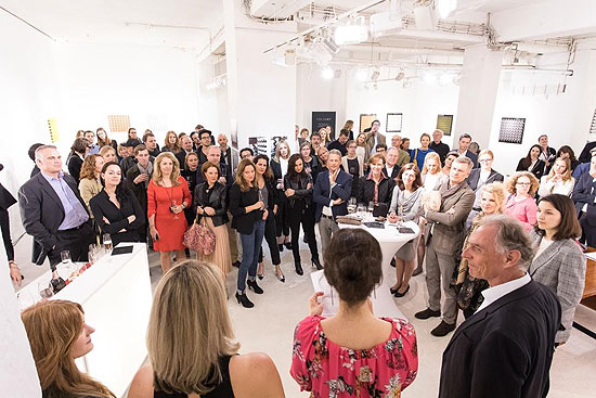 Bei der Laudatio von Dr. Sonja Lechner am 13.04.2018 (&copy;Foto:  Andreas Zitt f&uuml;r Foldart)